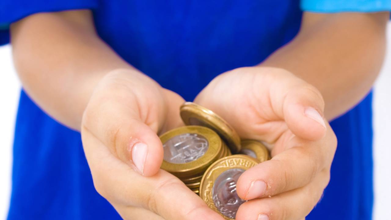 7 dicas para economizar dinheiro dentro de casa que quase ninguém aplica