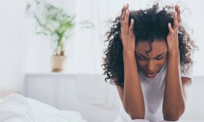 3 erros comuns ao tratar a enxaqueca que só pioram a dor