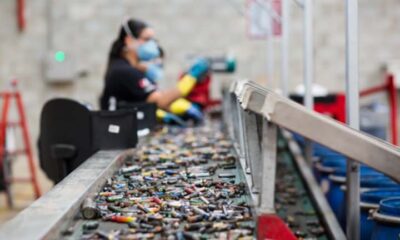 Pilhas usadas viram ‘tesouro’ e ganham nova vida na decoração
