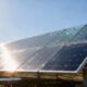 Como funcionam os painéis solares e como eles transformam luz em energia