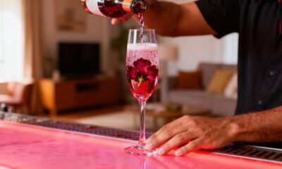 Essa flor exótica tem sabor cítrico e virou queridinha de quem prepara drinks sofisticados em casa