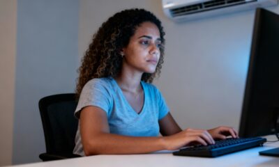 Passar longas horas olhando para a tela pode desencadear um sintoma ignorado por muita gente