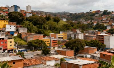 Qual é o plural de "periferia"?