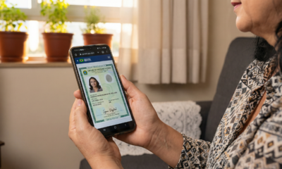 Como tirar a nova identidade pelo celular e sem sair de casa