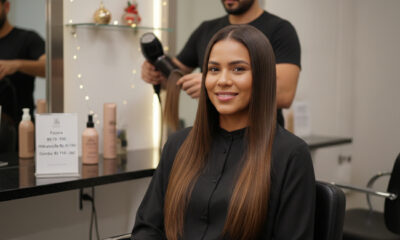 Escova e hidratação no salão de beleza em época de festas.