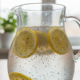 A mistura poderosa de água com chia e limão que está transformando corpos em 2025