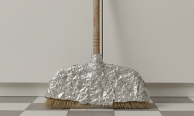 Colocar papel alumínio na vassoura: para que serve e por que recomendam