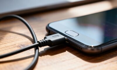 Quanto custa arrumar a entrada de carregador do celular que parou de funcionar