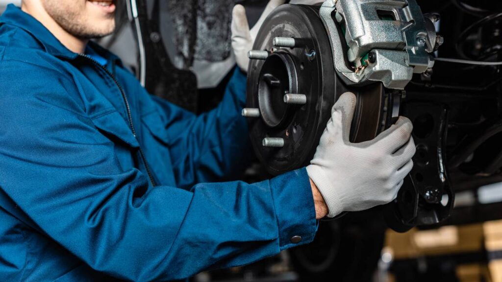 Cuidados com os freios do carro evitam sustos que começam com um simples chiado no pedalCuidados com os freios do carro evitam sustos que começam com um simples chiado no pedal