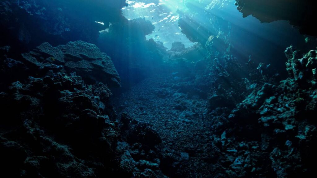 15 Mistérios do fundo do mar que desafiam a ciência e despertam curiosidade no mundo todo