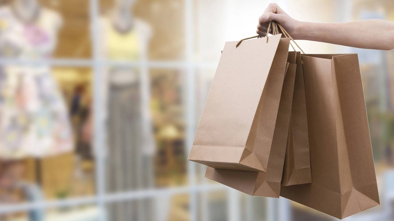 3 signos estão impulsivos no consumo e precisam redobrar a atenção com o dinheiro