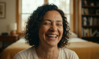 O que significa rir sozinho lembrando de algo de anos atrás