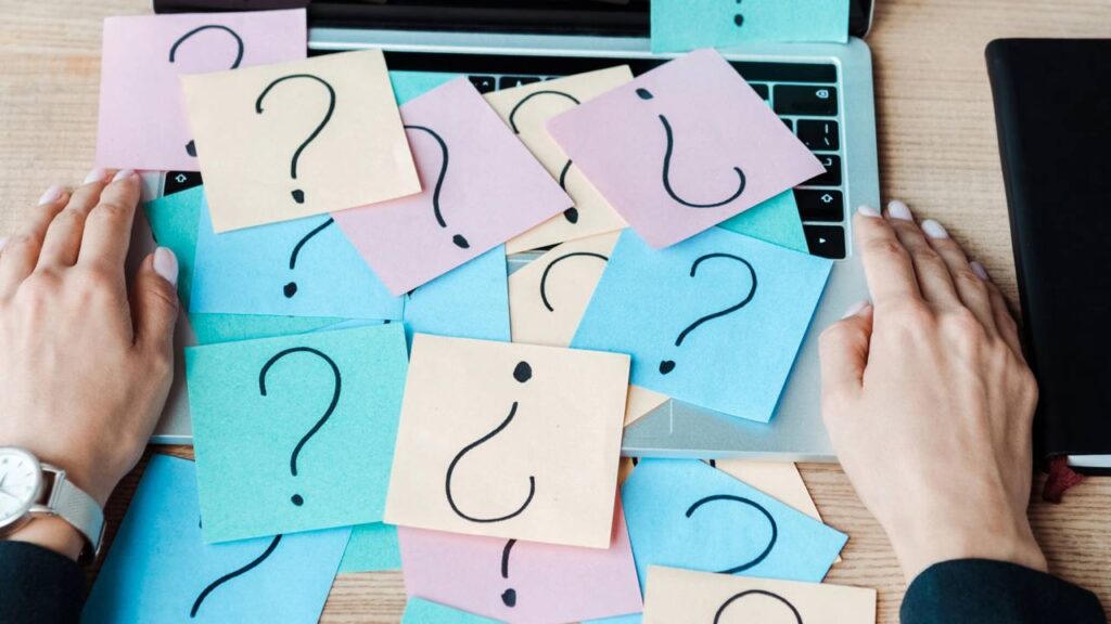 Diferença entre "por que, por quê, porque e porquê" com exemplos para nunca mais errar