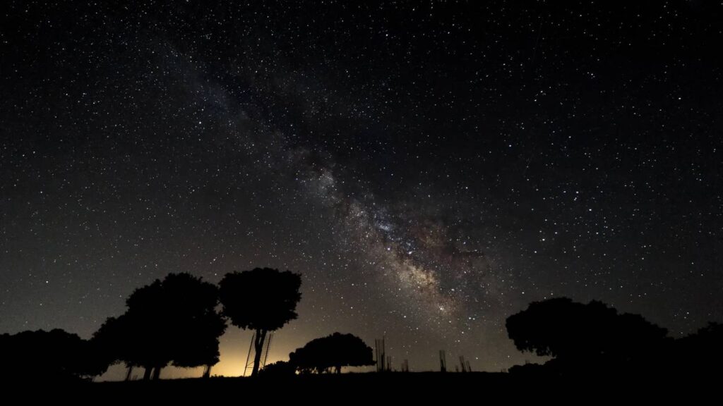 Por que em algumas noites o céu parece muito mais estrelado do que o normal