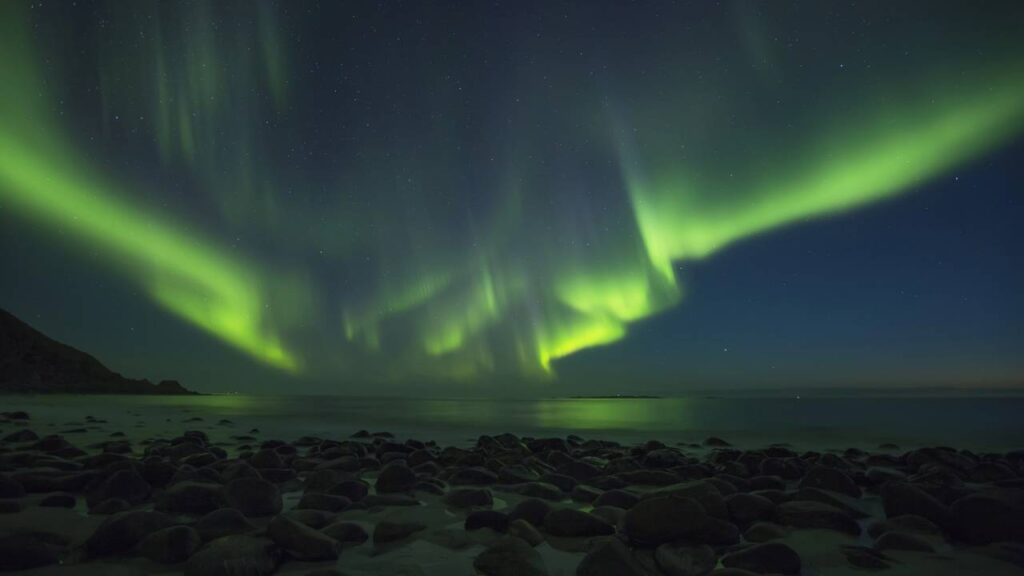 Por que barulhos parecem mais altos e distantes durante noites frias