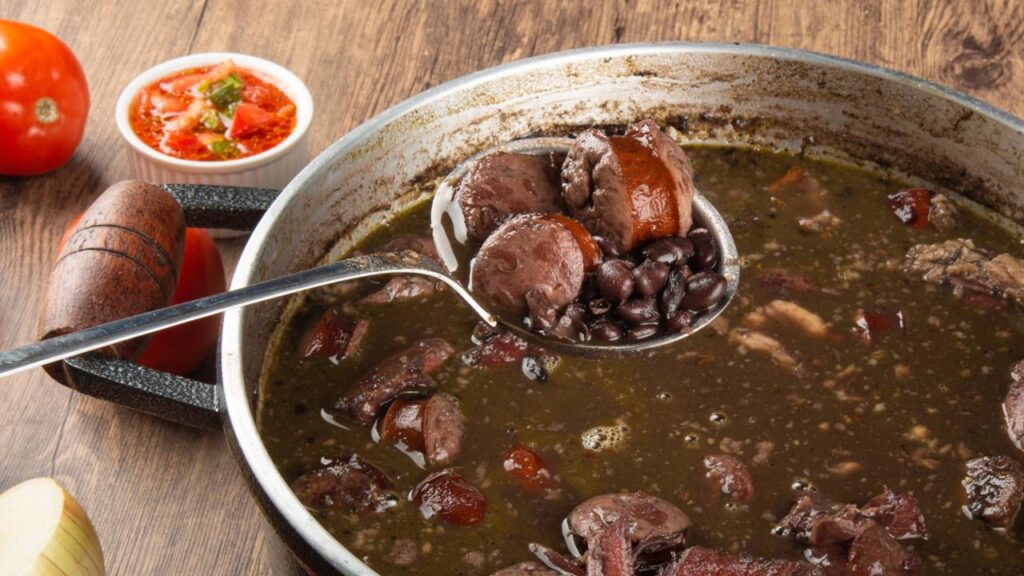 Como guardar feijão cozido de forma segura sem perder sabor nem textura