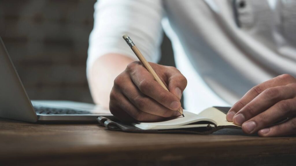 Tem gente que só funciona após planejar tudo - Créditos: depositphotos.com / DimaKozitsyn