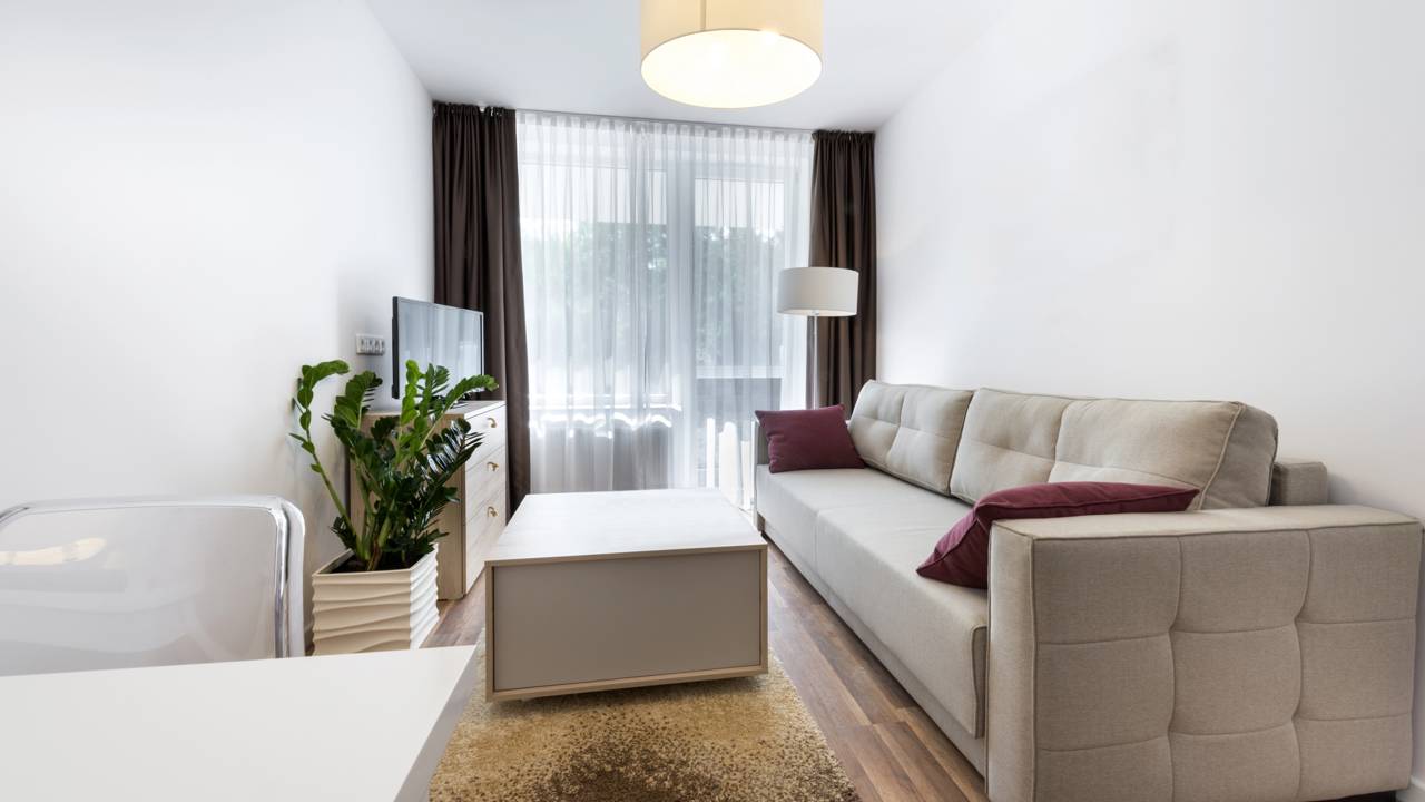 Decoração para sala pequena que deixa o ambiente moderno e bonito