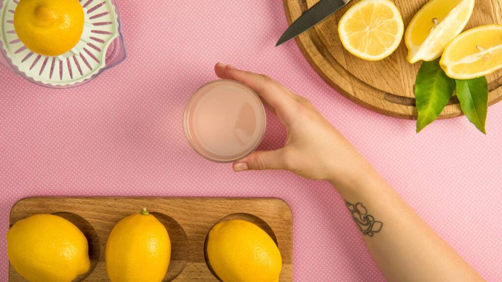 Um alimento simples e barato ganhou fama por ajuda com a desintoxicação