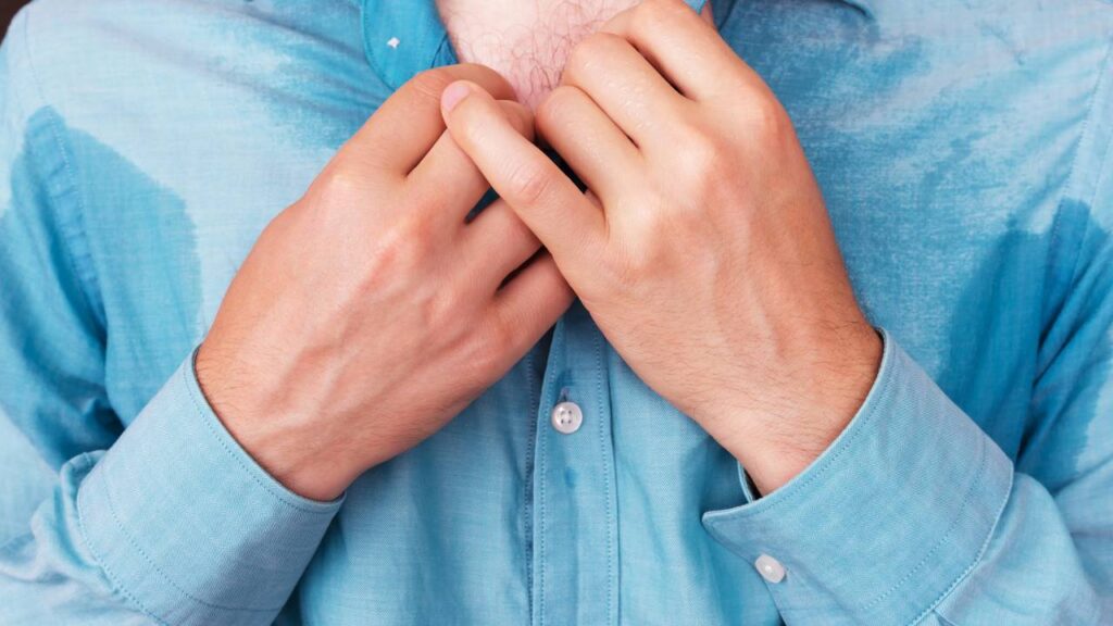 O que significa suor excessivo mesmo sem calor