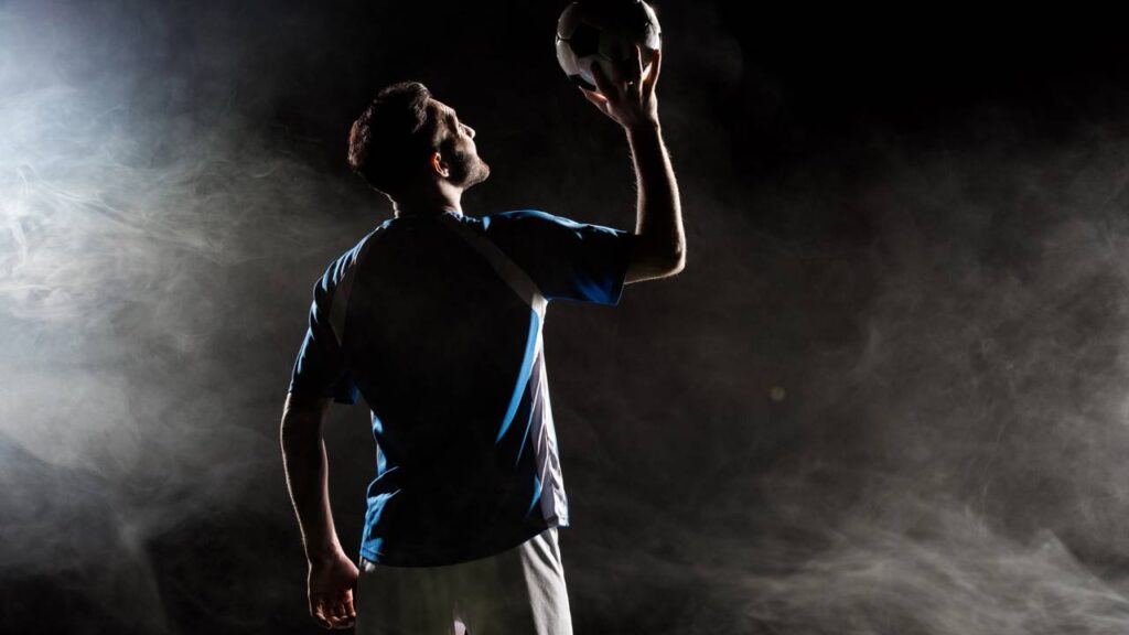 Como treinar futebol sozinho em casa de forma correta e evoluir mesmo sem campo ou treinador