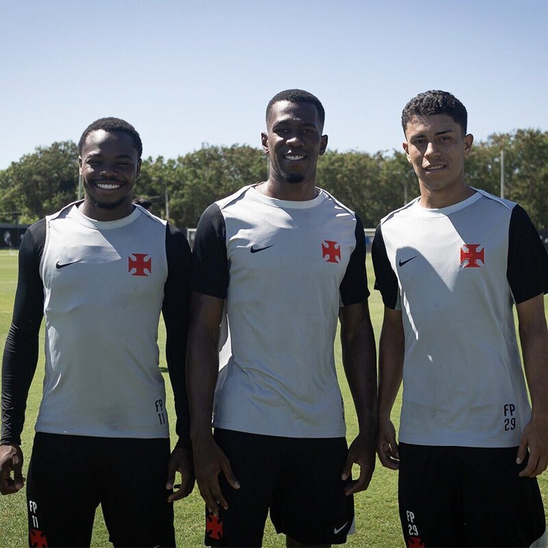 Gómez, Cuesta e Rojas (Foto: Matheus Lima/Vasco)