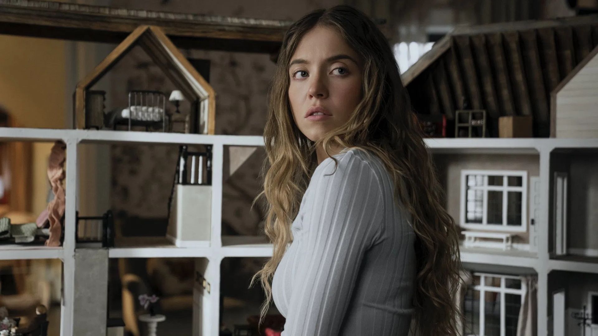 Suspense mais comentado de Sydney Sweeney já tem data para ser visto em casa