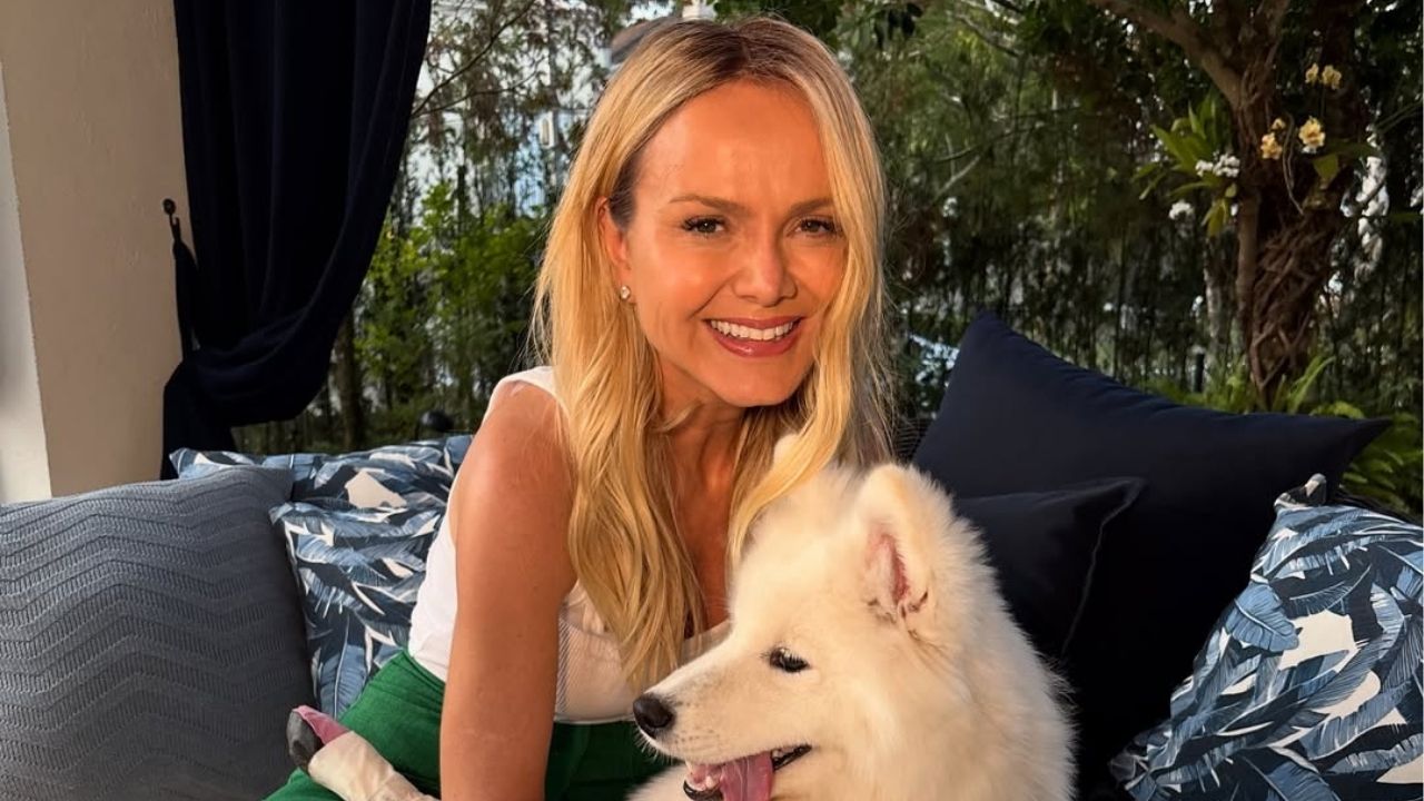 Loiro areia de Eliana é o melhor truque para iluminar e rejuvenescer o seu rosto