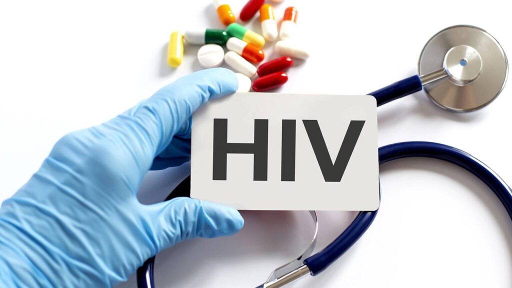 Quais são os principais sinais do HIV e quando eles costumam aparecer no corpo