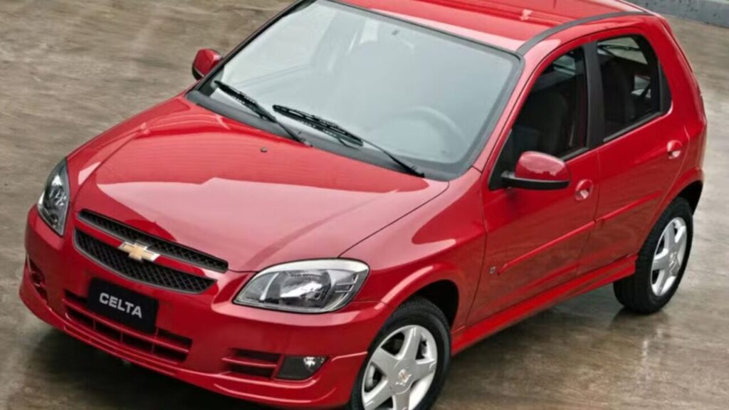 Esses carros usados entre R$ 18 mil e R$ 30 mil ainda valem a pena em 2026