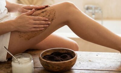 Pele lisa e firme com este esfoliante de café simples e muito barato