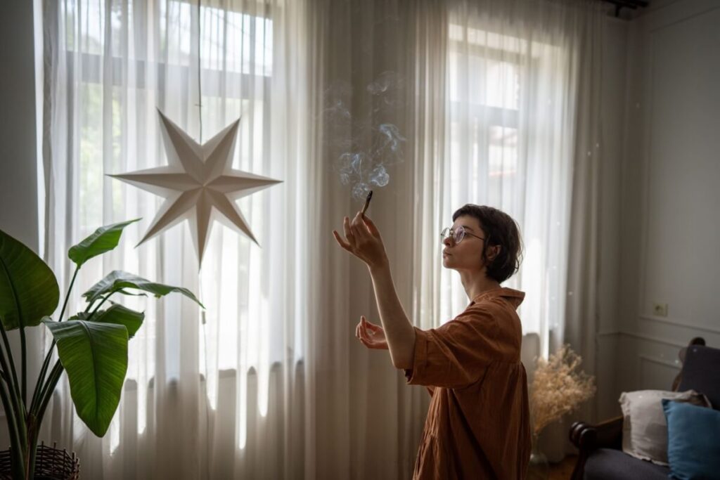 Limpeza energética da casa: aprenda a fazer ritual para purificar o seu ...
