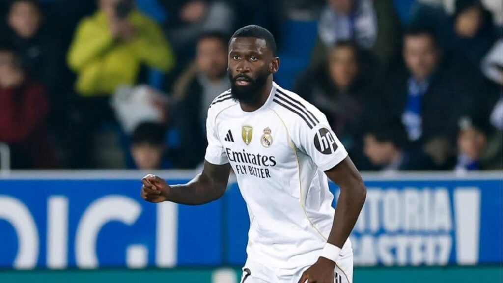 Rüdiger entra em reta final de contrato e gigantes ingleses monitoram situação