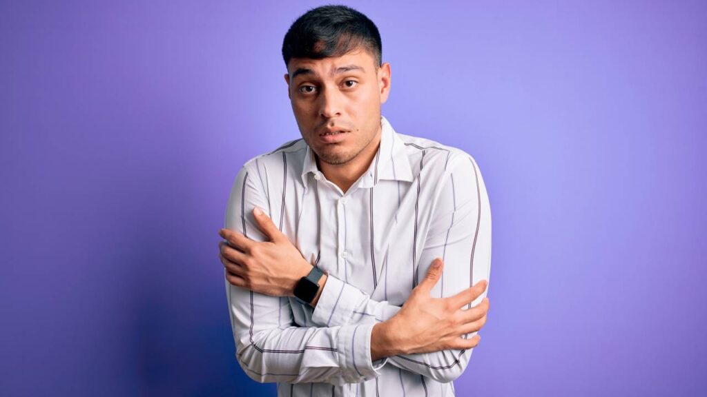 Tremor por dentro do corpo: o que pode ser essa sensação invisível e desconfortável