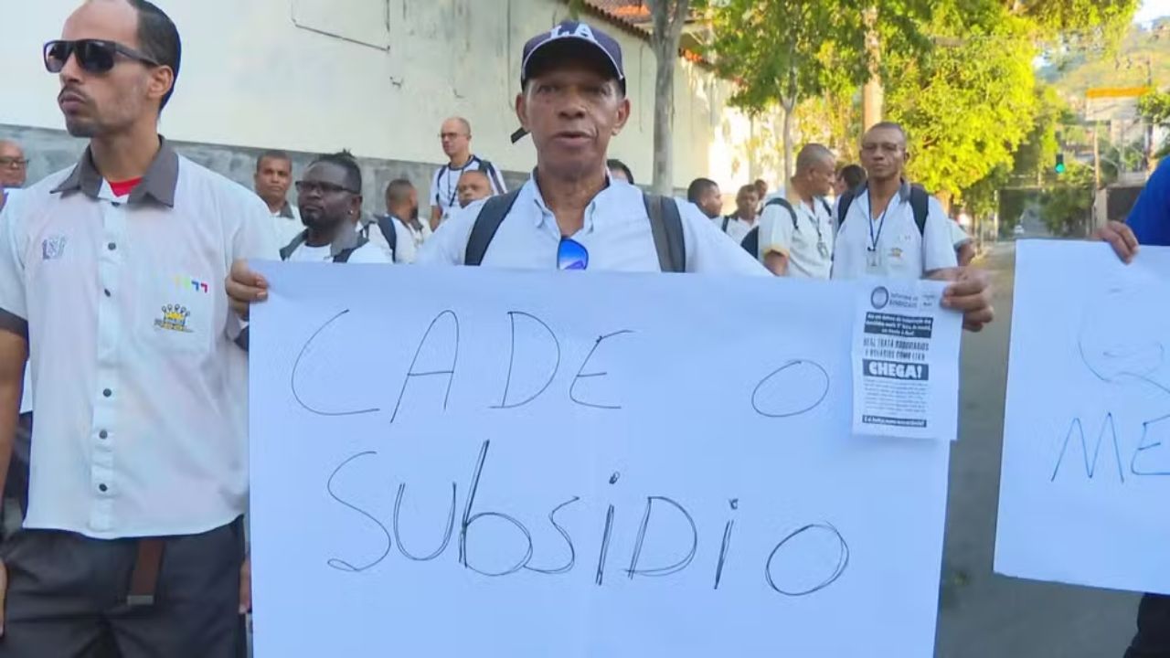 Funcionários das empresas Real e Vila Isabel fazem nova paralisação no Rio