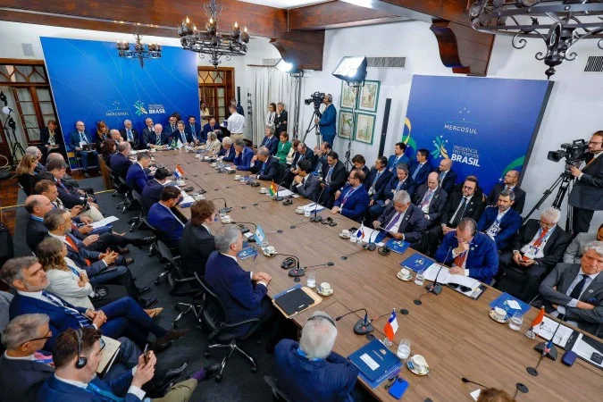 União Europeia aprova acordo com o Mercosul após 25 anos de negociações