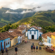 O vilarejo histórico nas montanhas a 1.300 metros de altitude se destaca pelo ecoturismo e vida boa sossegada