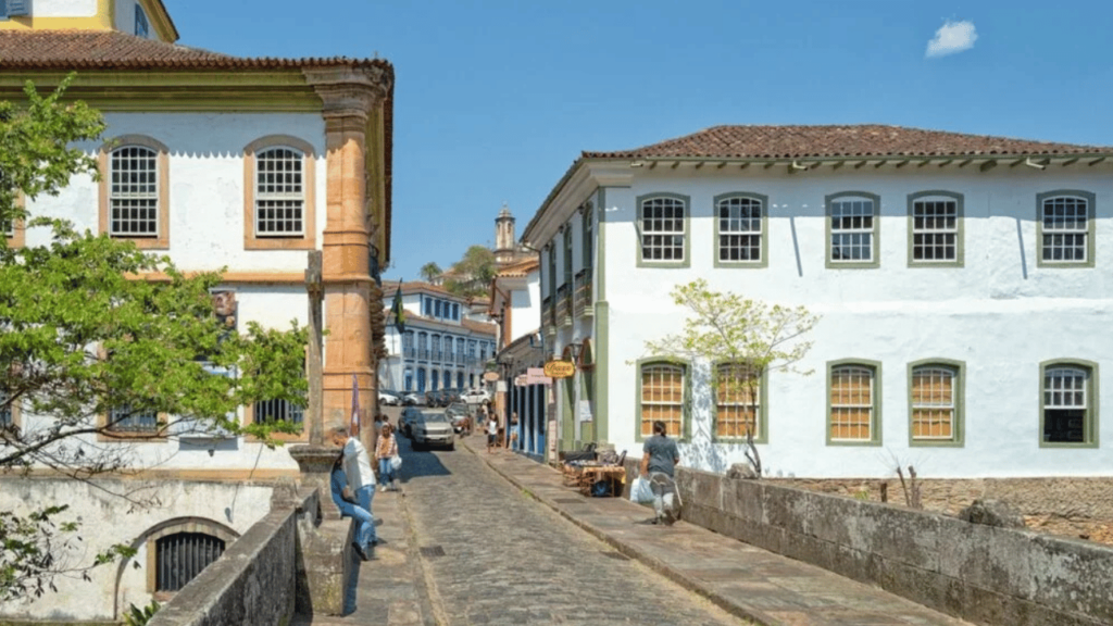 A "Terra dos Ipês e das Escolas" é uma cidade tranquila que chama atenção pela educação e beleza natural