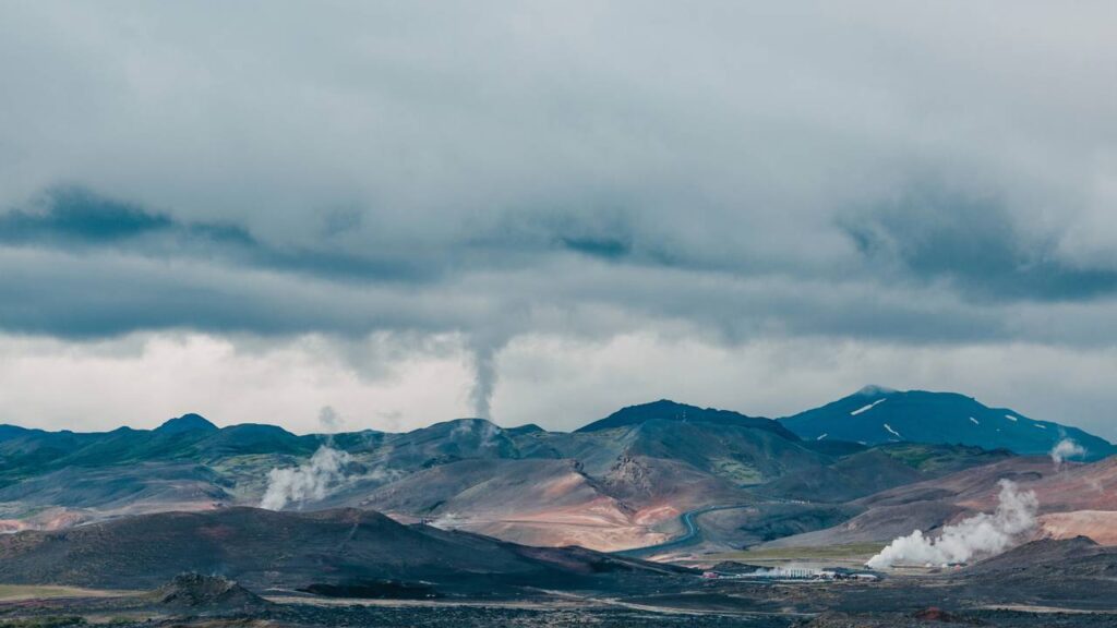 Já reparou como o céu parece mais perto quando fica nublado