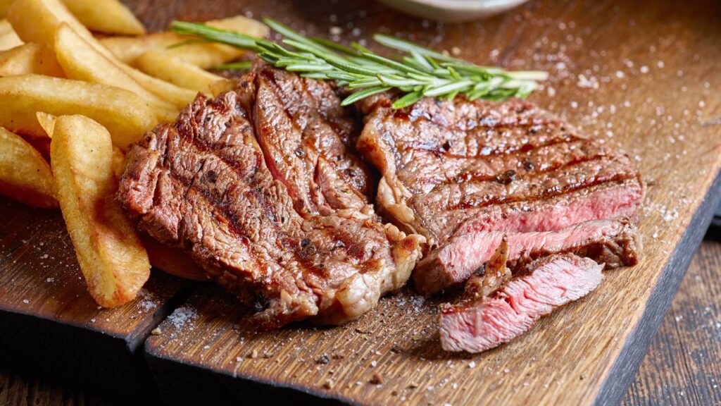 Filé Mignon com Batata Frita: o clássico que nunca sai de moda