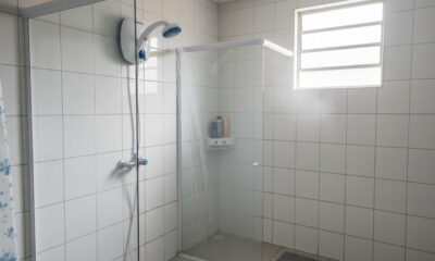 Ficar debaixo de água fria por 30 segundos no final do banho não só fortalece o sistema imunológico, como também a força de vontade mental