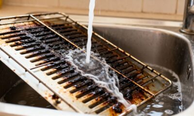 Adeus grelha suja: esse truque com vinagre deixa o forno mais limpo sem esforço exagerado e sem química forte