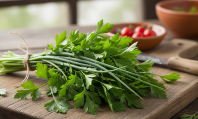 Esse jeito simples de guardar cheiro-verde mantém tudo fresco por semanas