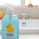 Aqui estão as coisas surpreendentes que o shampoo infantil pode limpar