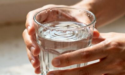 6 erros comuns ao beber água que colocam sua saúde em risco sem você perceber