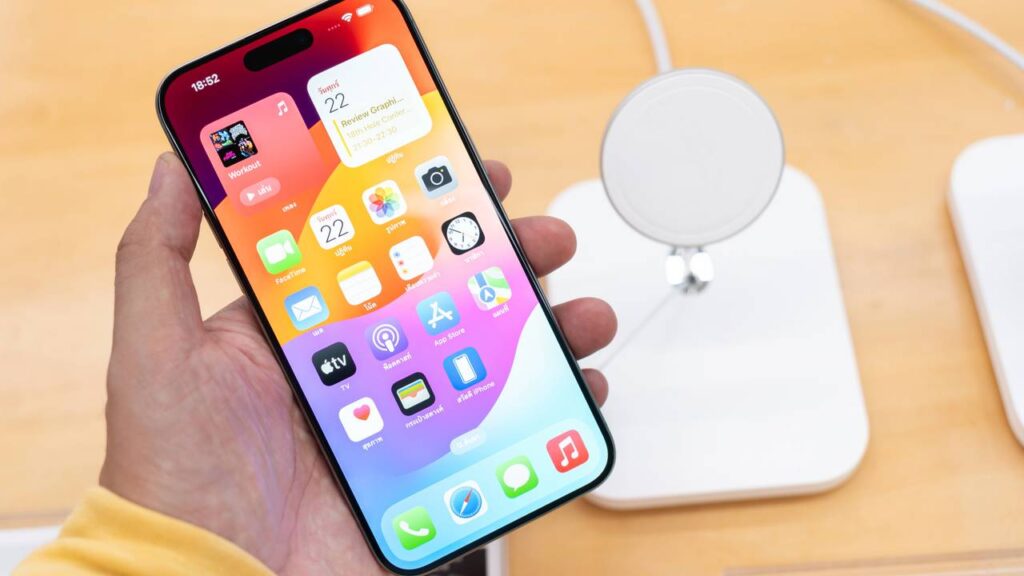 Esse iPhone ainda vale a pena em 2026 e continua sendo escolha de muita gente