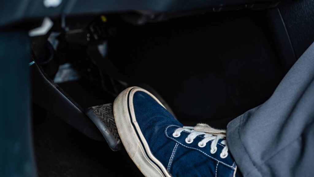 Saiba o motivo pelo qual o carro perde a aceleração e como corrigir o problema