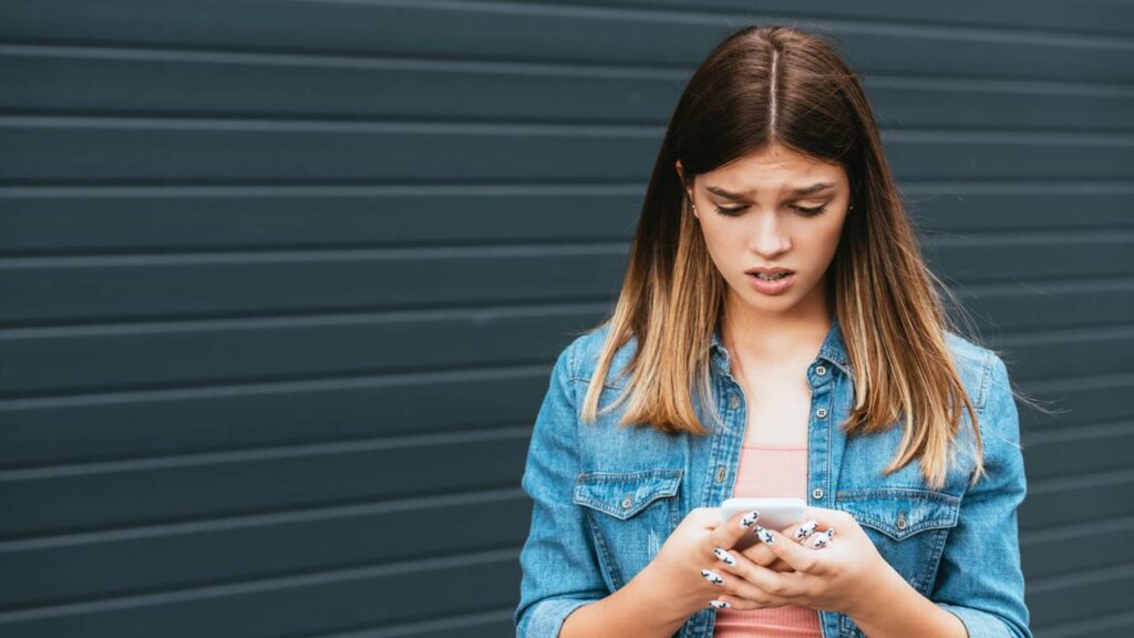 Seu celular está lento e sem bateria? Essas 6 funções ocultas estão acabando com o desempenho