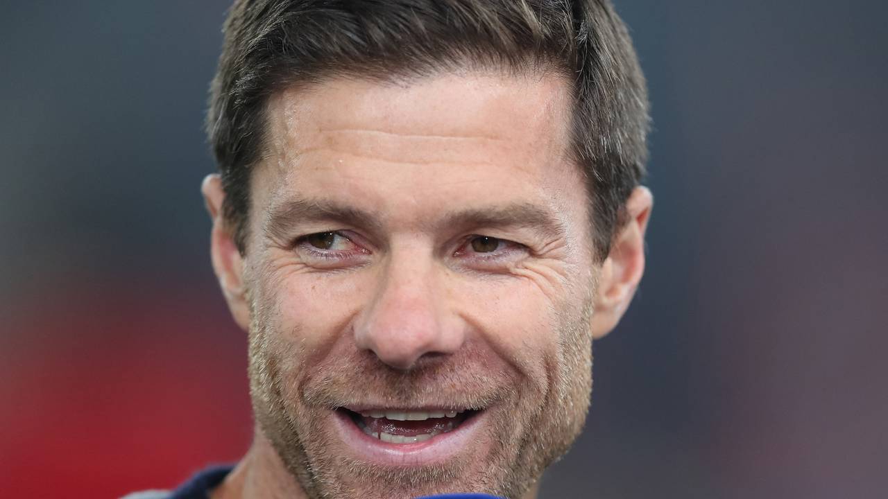 Liverpool recebe sinal positivo de Xabi Alonso e avalia cenário para o futuro