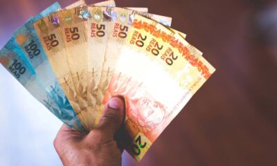 O que fazer quando recebe o salário para não ficar sem dinheiro no meio do mês